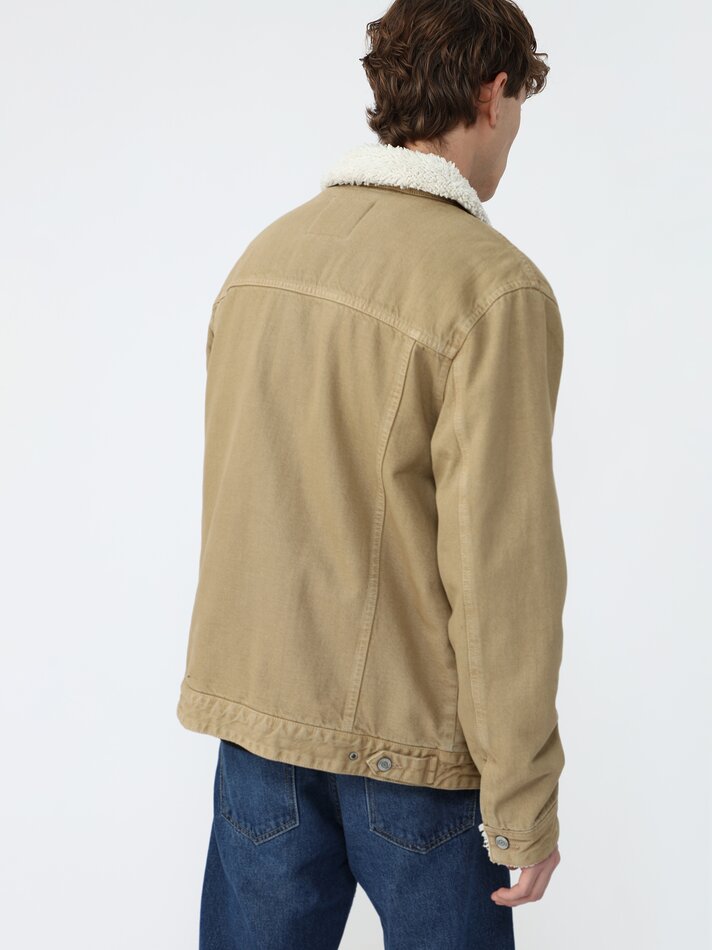 Jaqueta jeans com forro de sherpa - Camel claro