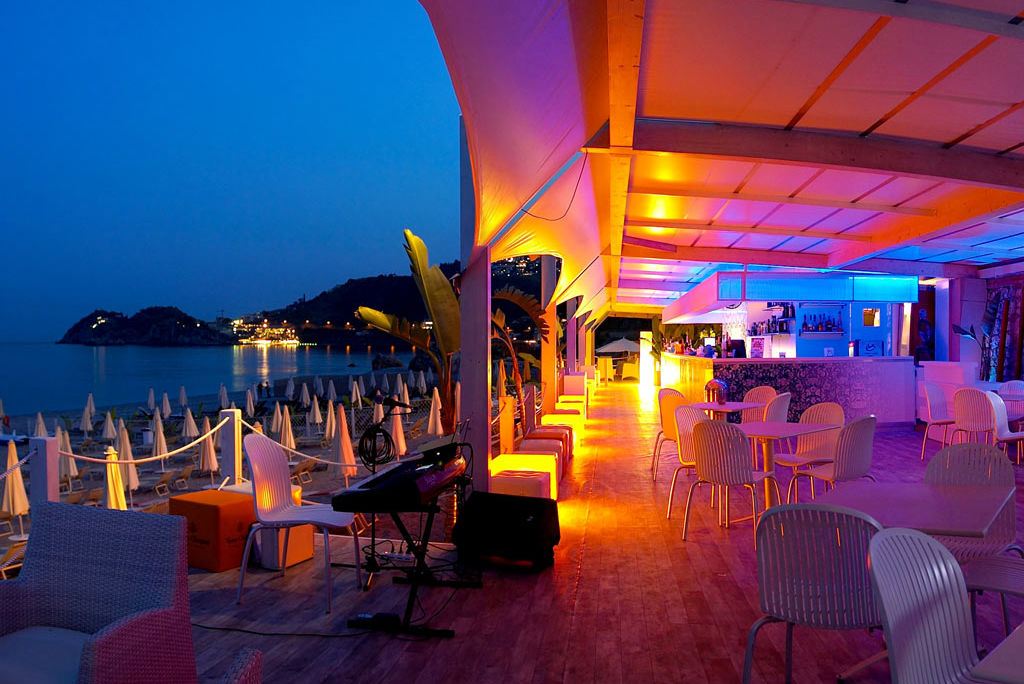Fly & Go Caparena Logies en ontbijt - Hotel