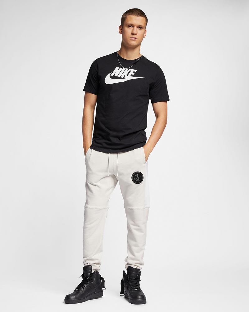 Nike  Sportswear Essential T-shirt