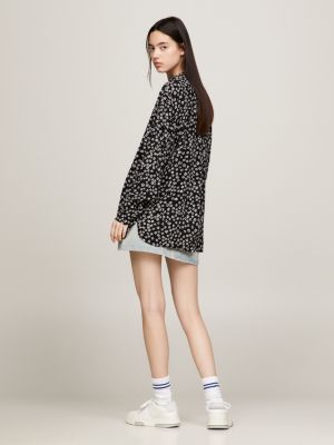 Blusa boyfriend com estampa floral miúda