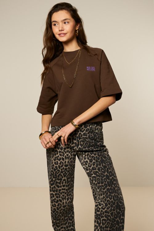 Donkerbruine sweater met korte mouwen 