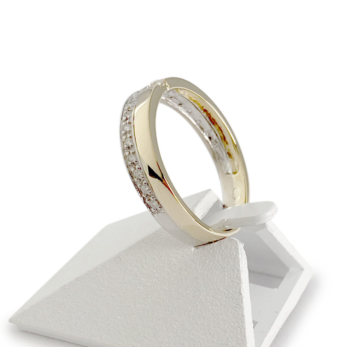 Bague d'occasion alliance et solitaire 2 ors 750 diamants