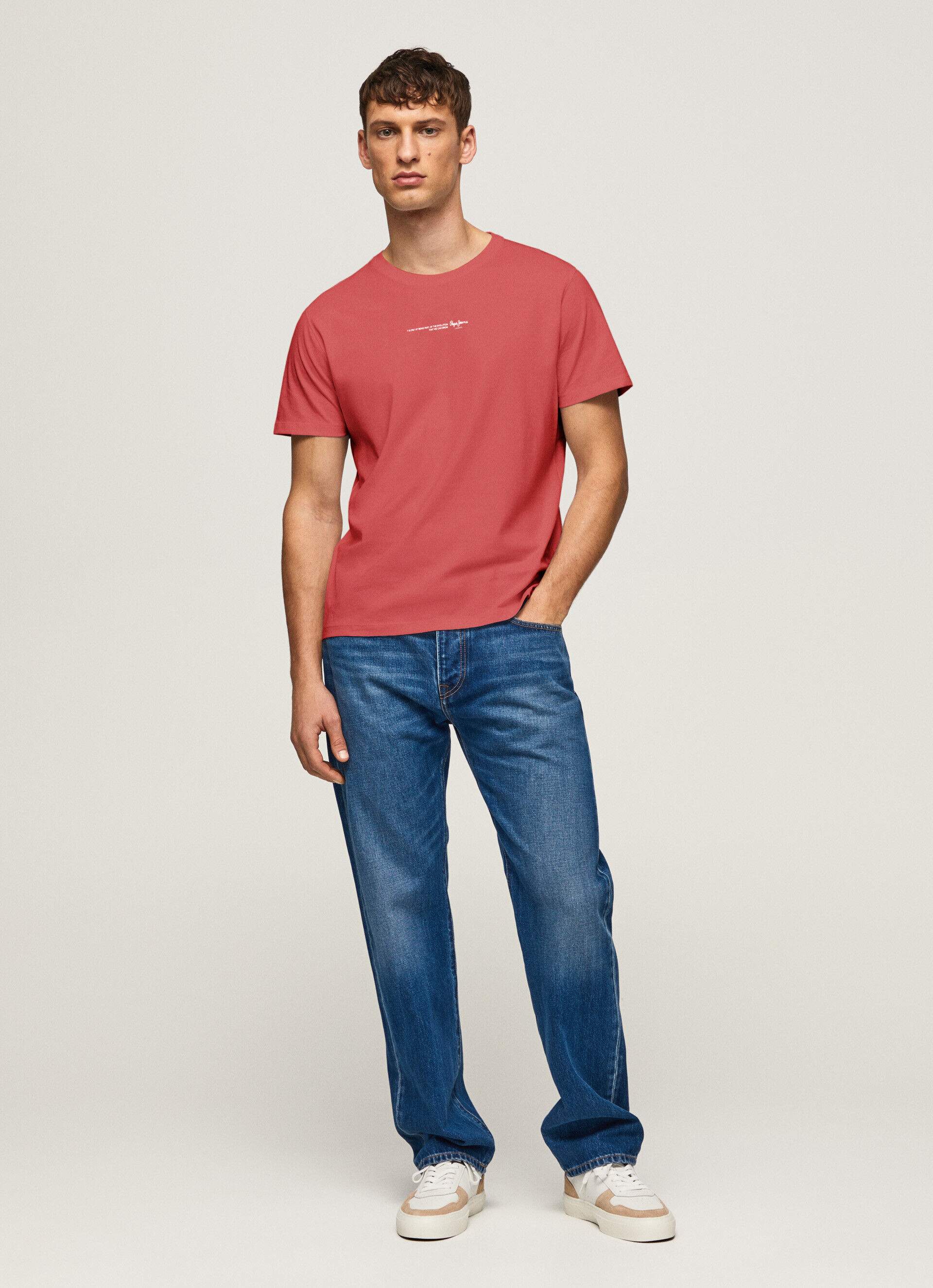 CAMISETA COM LOGOTIPO ESTAMPADO - vermelho estúdio