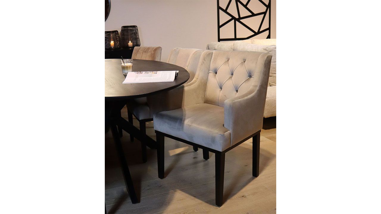 Stoel Vancouver B60 x D64 x H90 cm