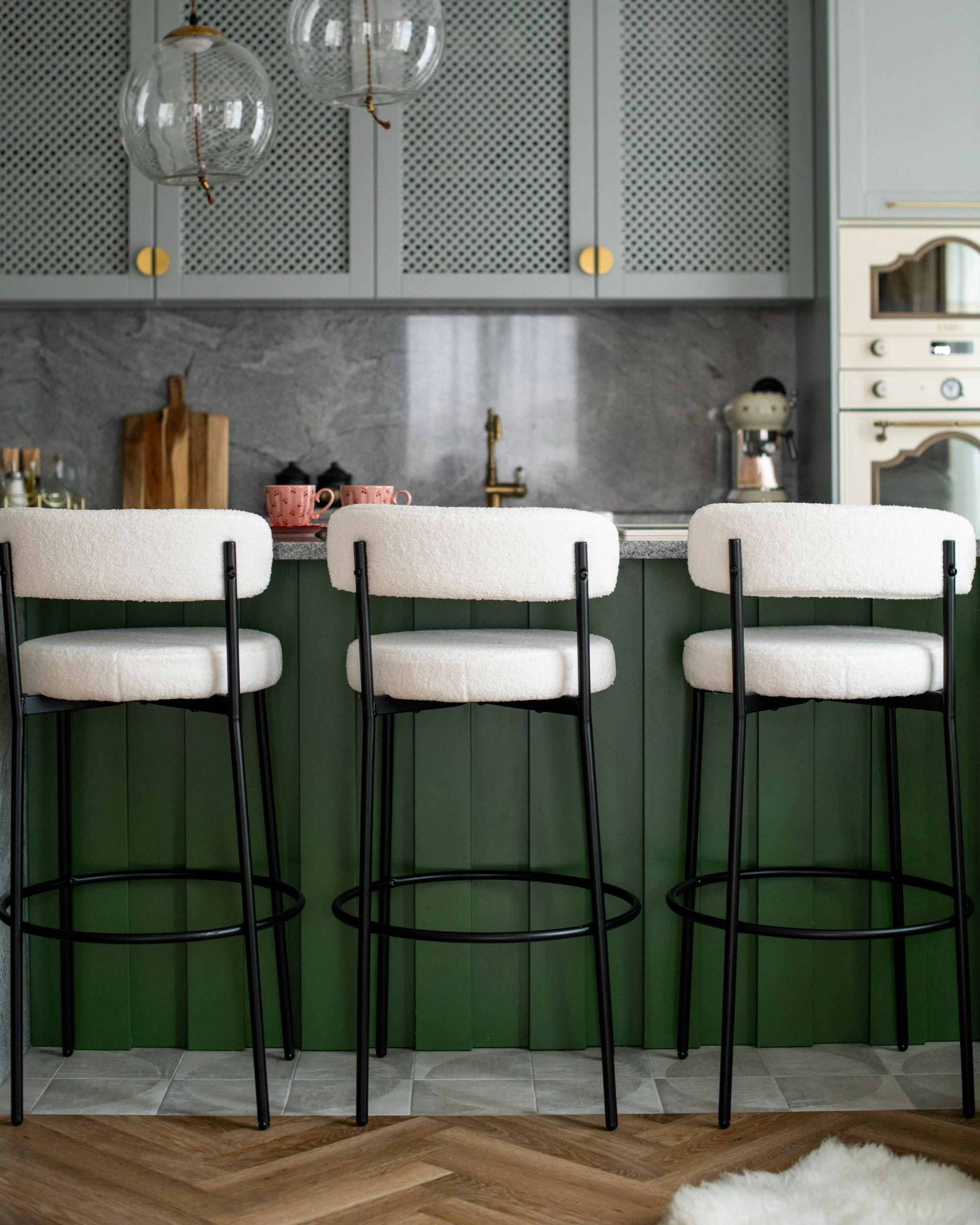 Set van 2 barstoelen ALLISON Bouclé Wit