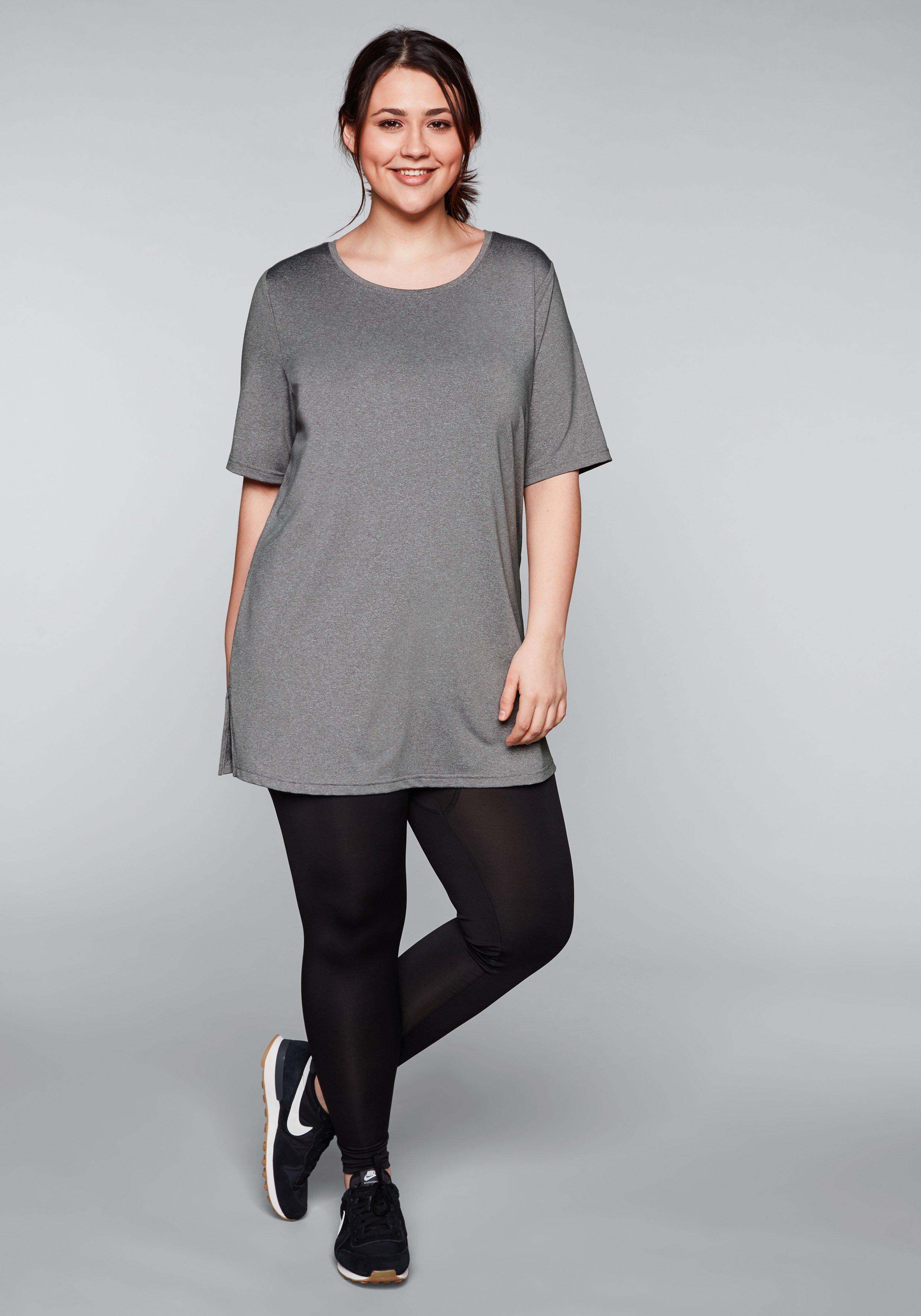 Langes Funktionsshirt mit seitlichen Schlitzen