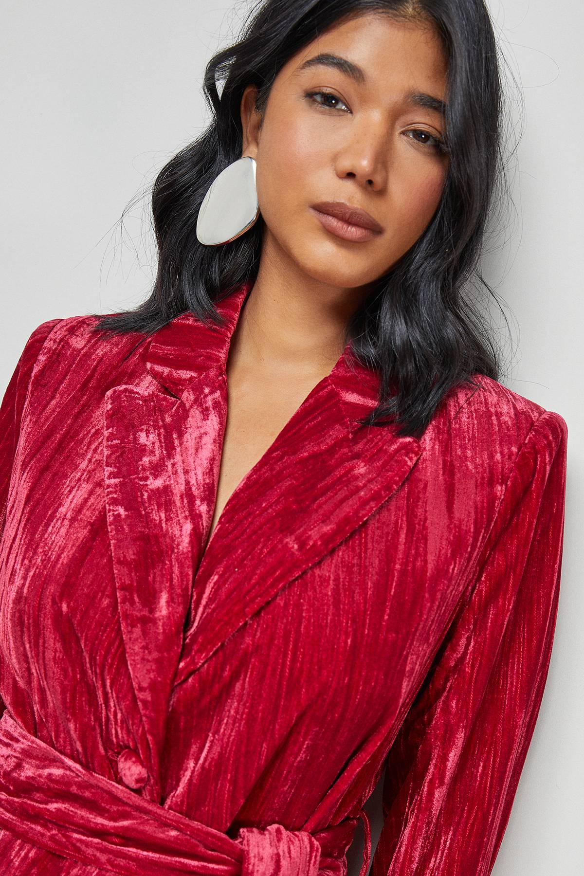 Warehouse Ensemble Blazer Ceinturé en Velours Froissé