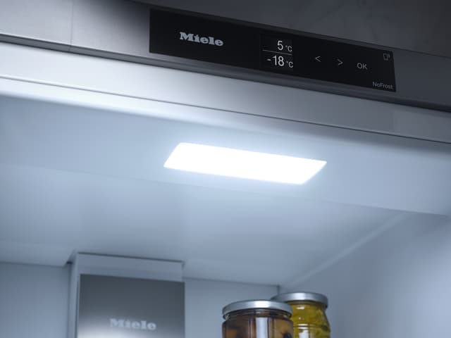 Miele Kølefryseskab KFN 7744 C 125 Gala Ed Integreret
