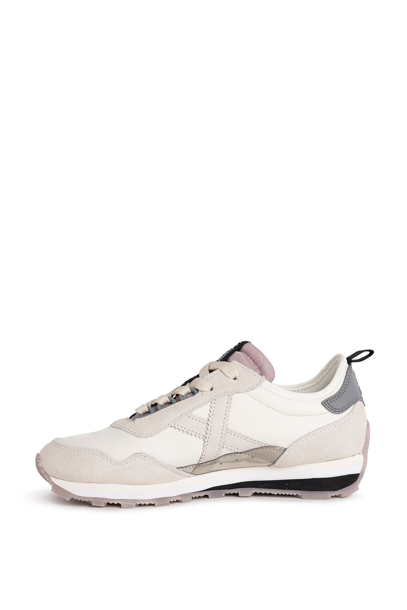 Um Sky Sneakers