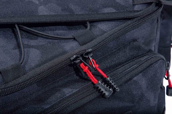 Sac à bandoulière Ultimate Dark Camo (Incl. 4 Boîtes)