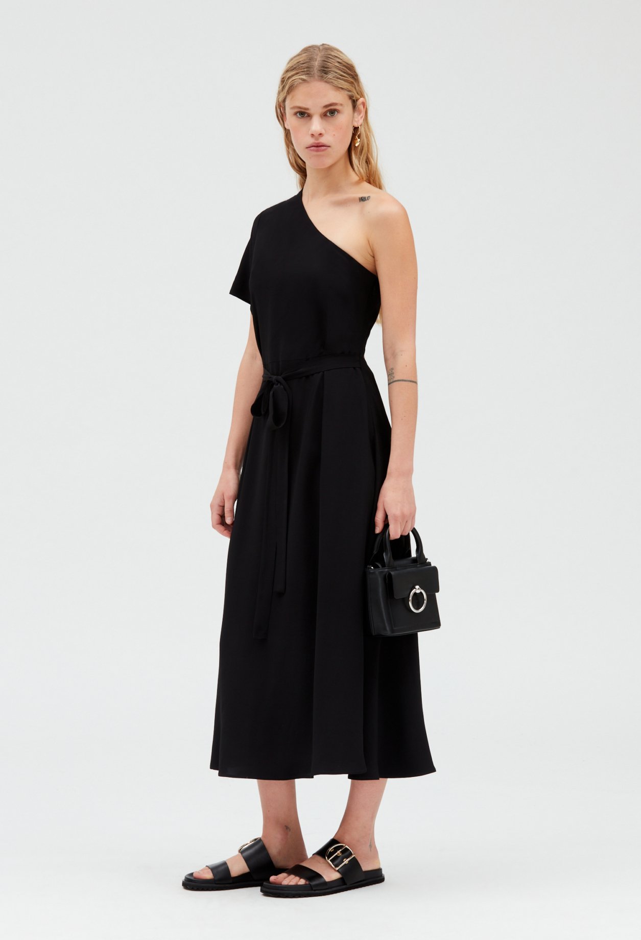 Robe midi asymetrique