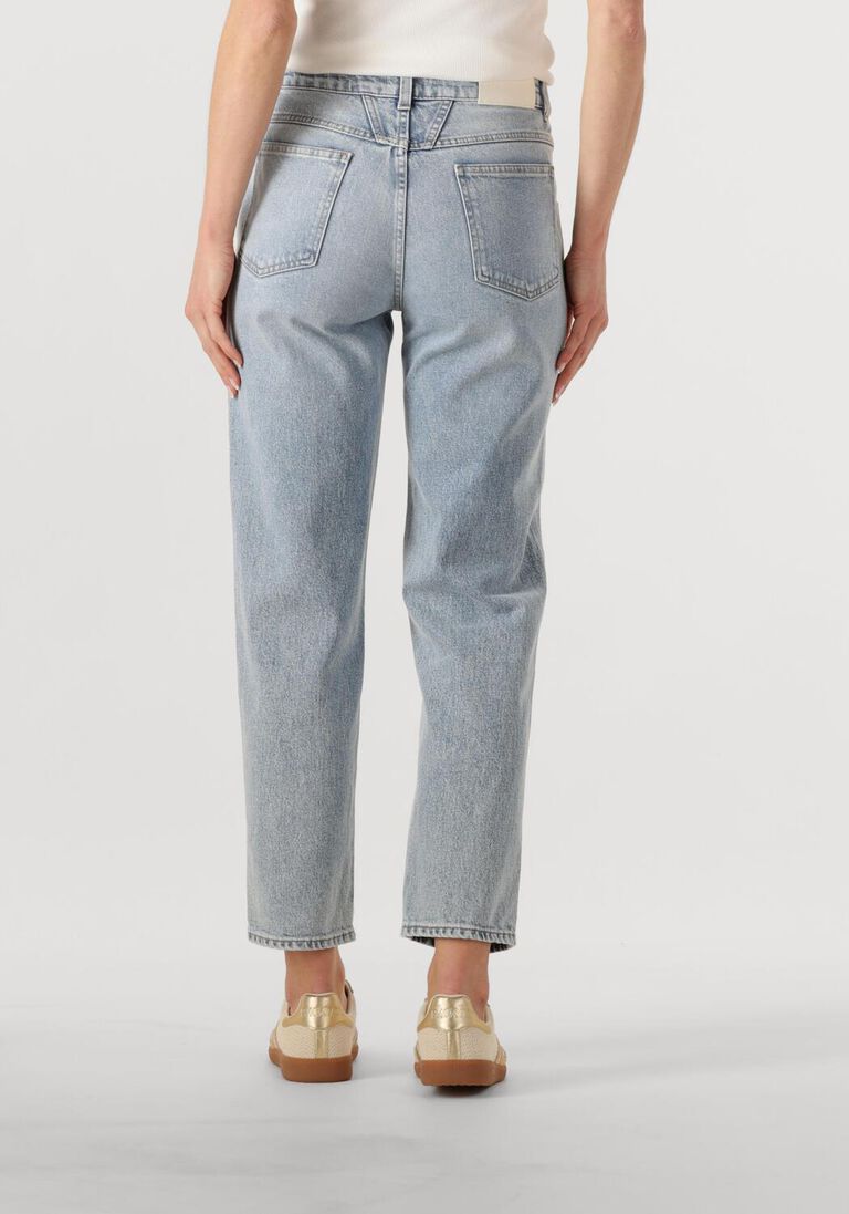 lichtblauwe closed mom jeans pedal pusher