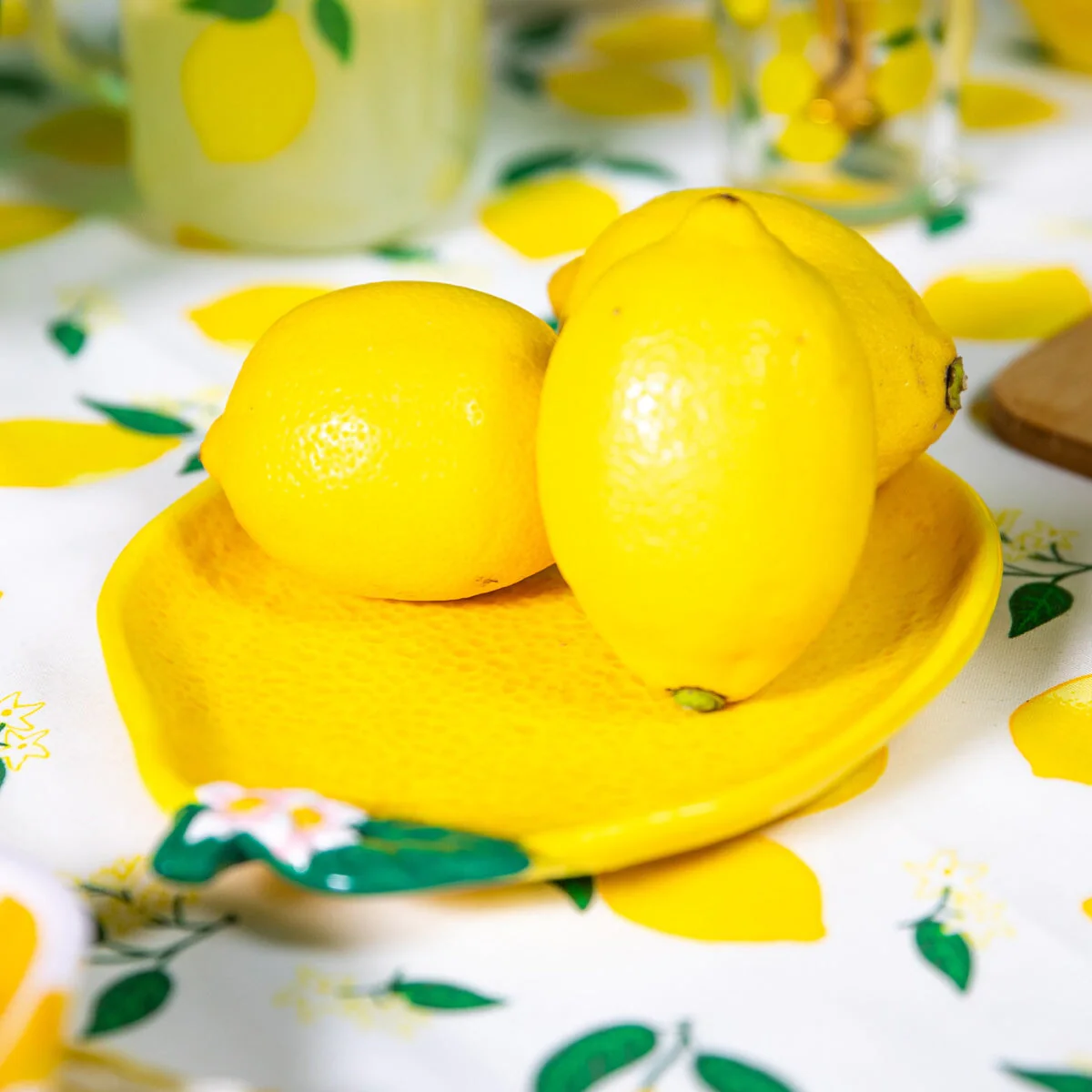 Serveringstallerken med citron