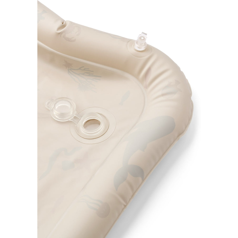 Køb LIEWOOD Sea Creature / Sandy Elin Inflatable Aktivitetsmåtte
