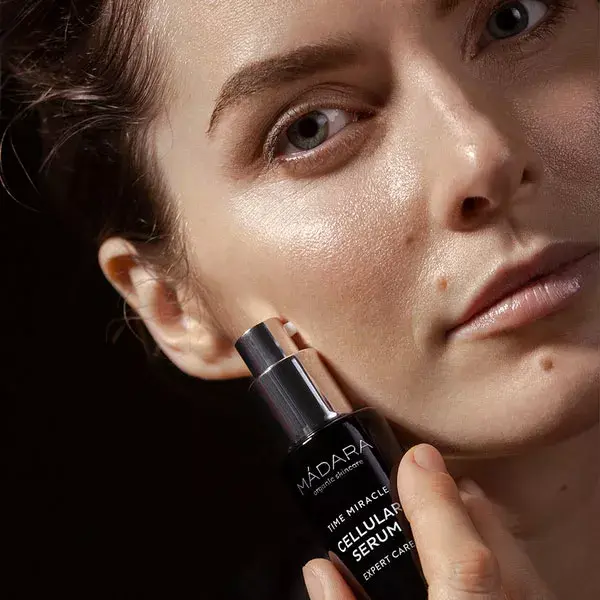 Sérum Antienvelhecimento Orgânico Celular Time Miracle MÁDARA 30ml