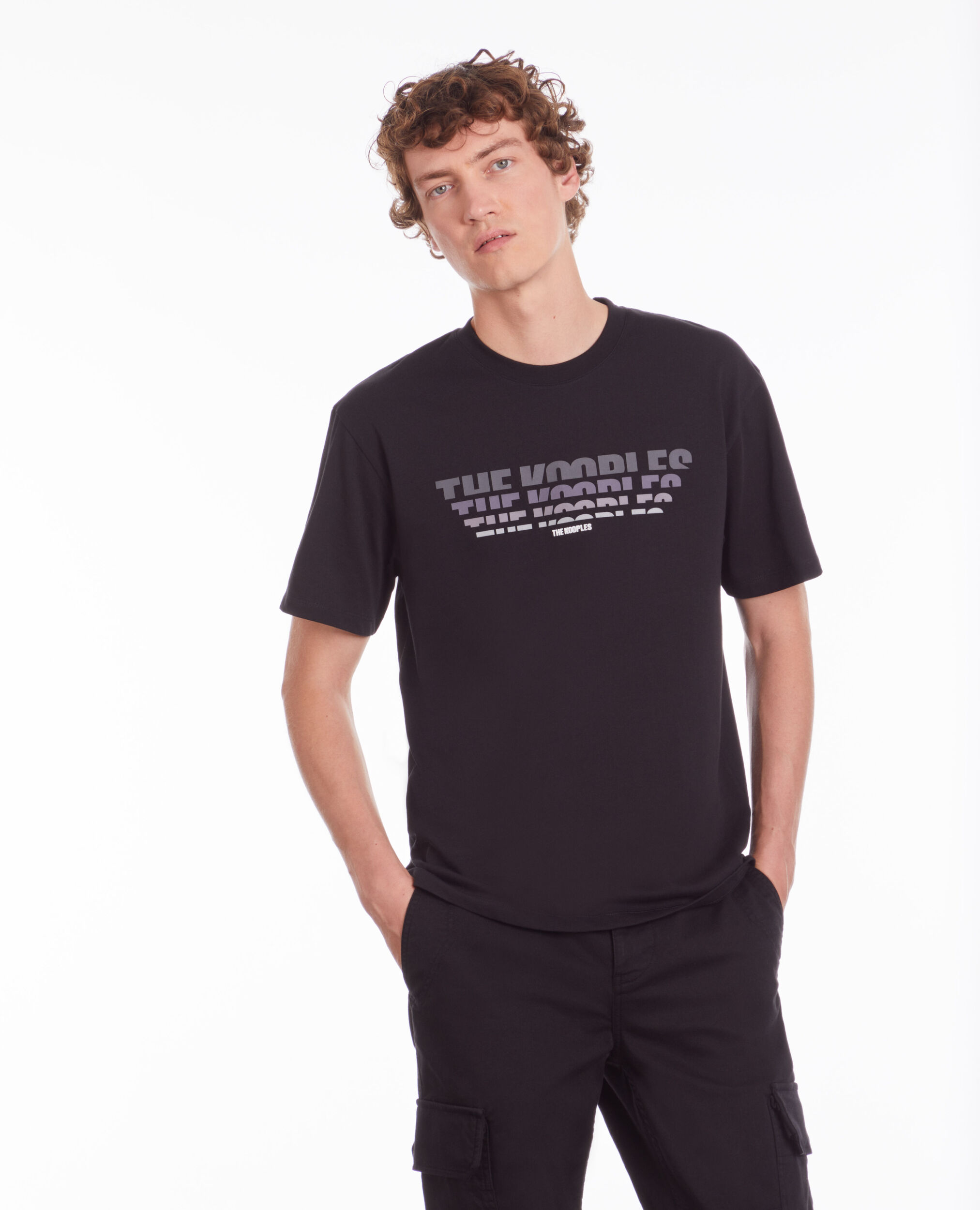 T-shirt noir avec sérigraphie logo en dégradé de couleur
