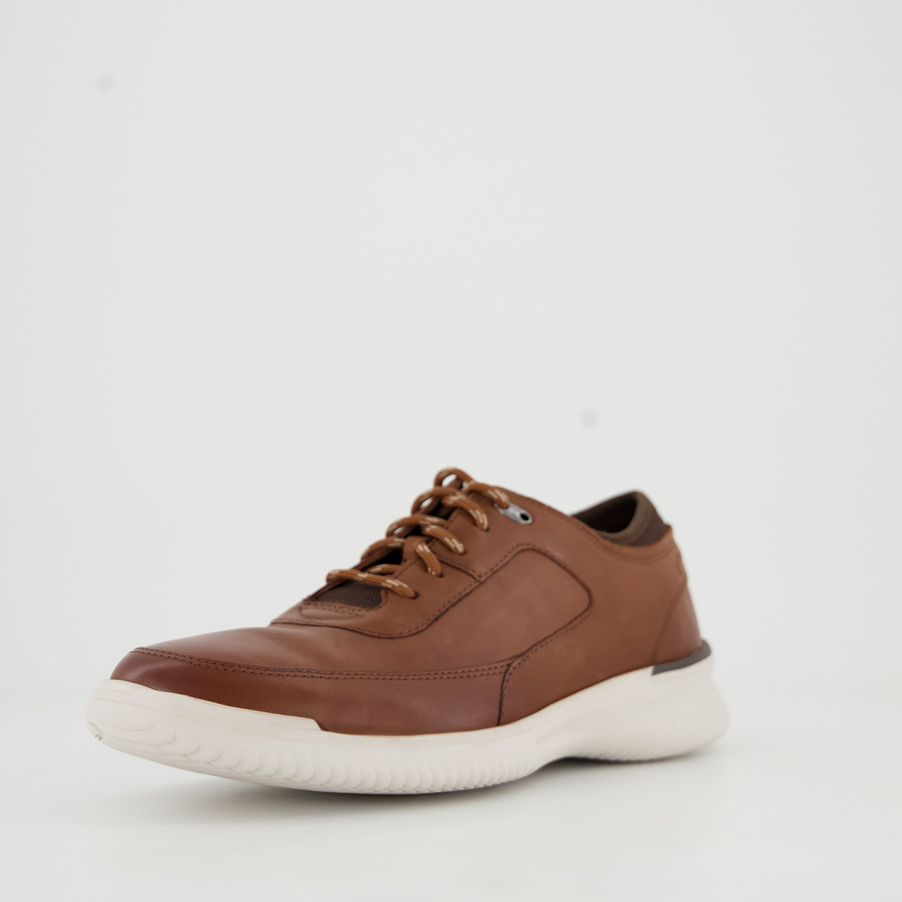 CLARKS Donaway Lace Dark Tan Lea