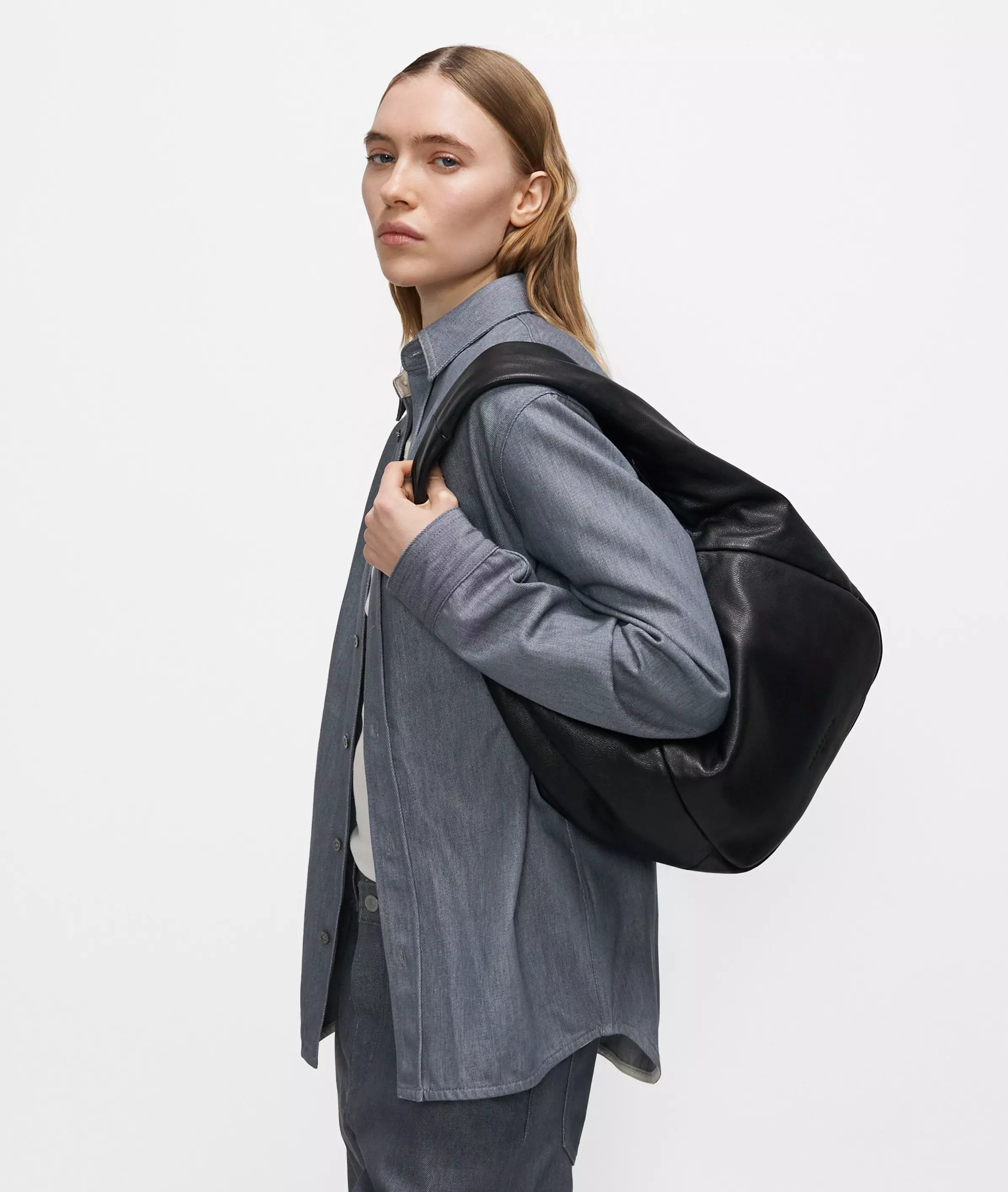 Farrah Hobo M Spacious goatskin leather hobo bag