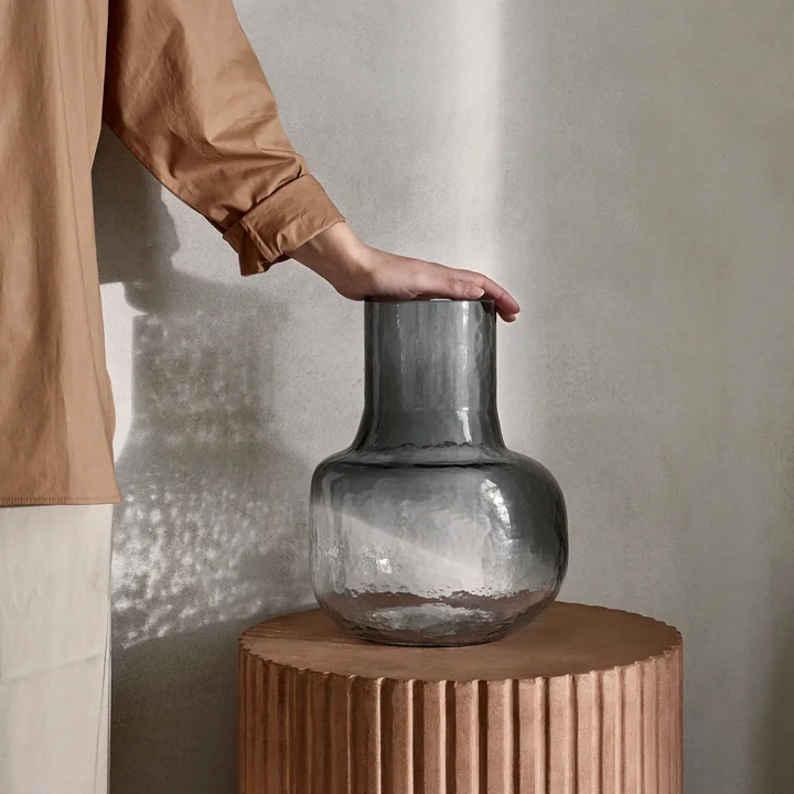 Broste Copenhagen - Rillo Podium, Ø 36 x 106 cm, charcoal