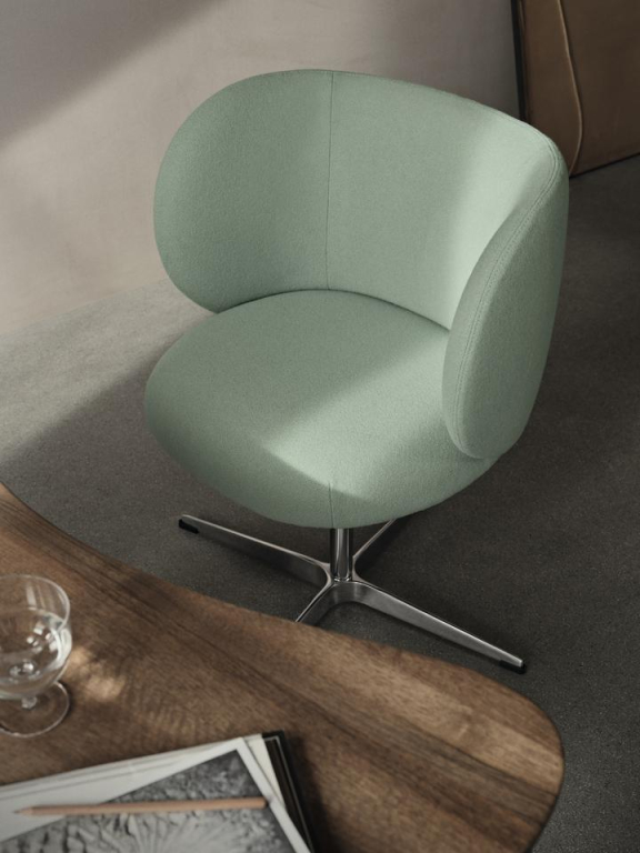 Ferm Living Rico eetkamerstoel met swivel onderstel bouclé off-white