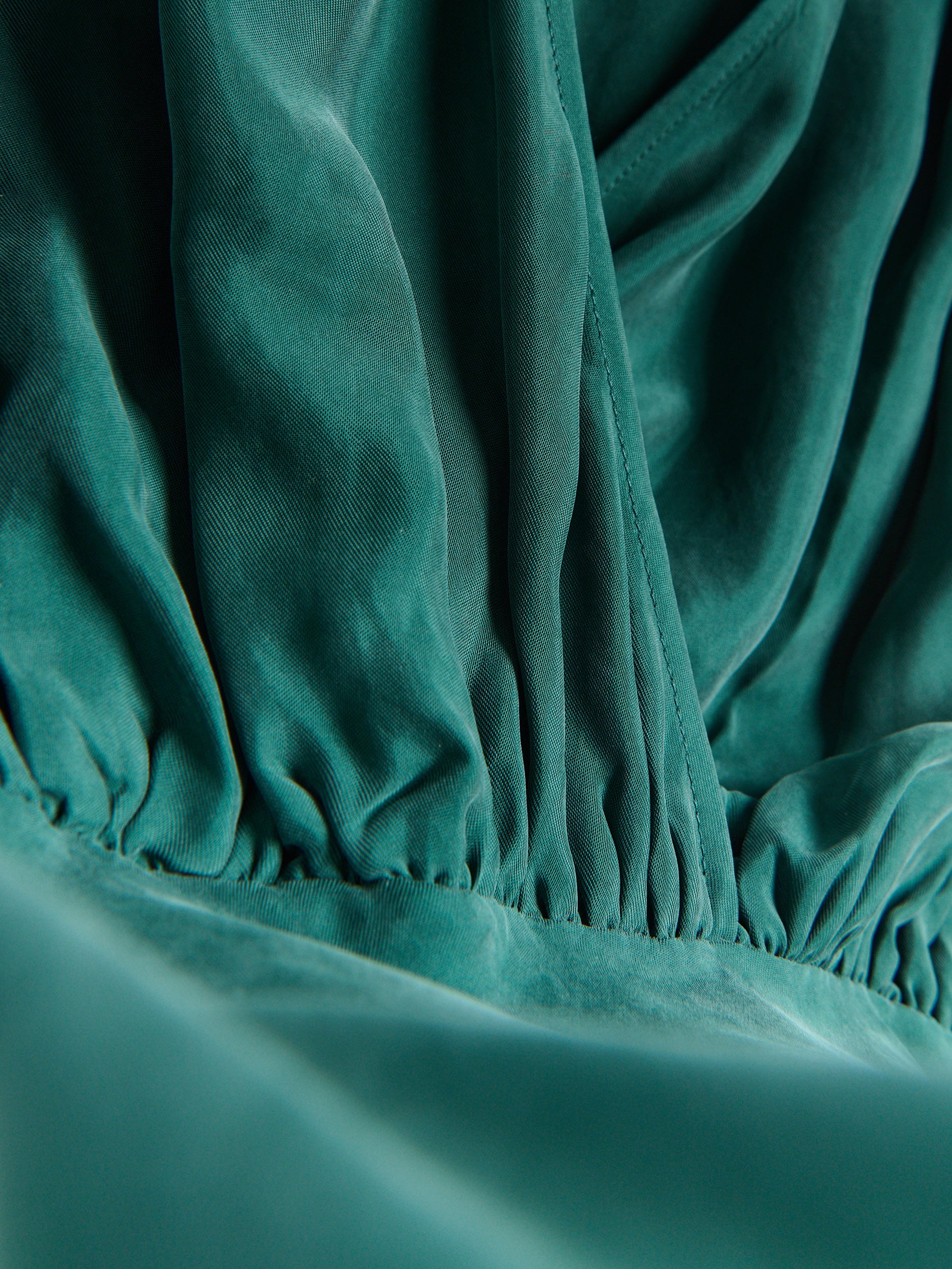 Kleid mit hohem Anteil an Cupro