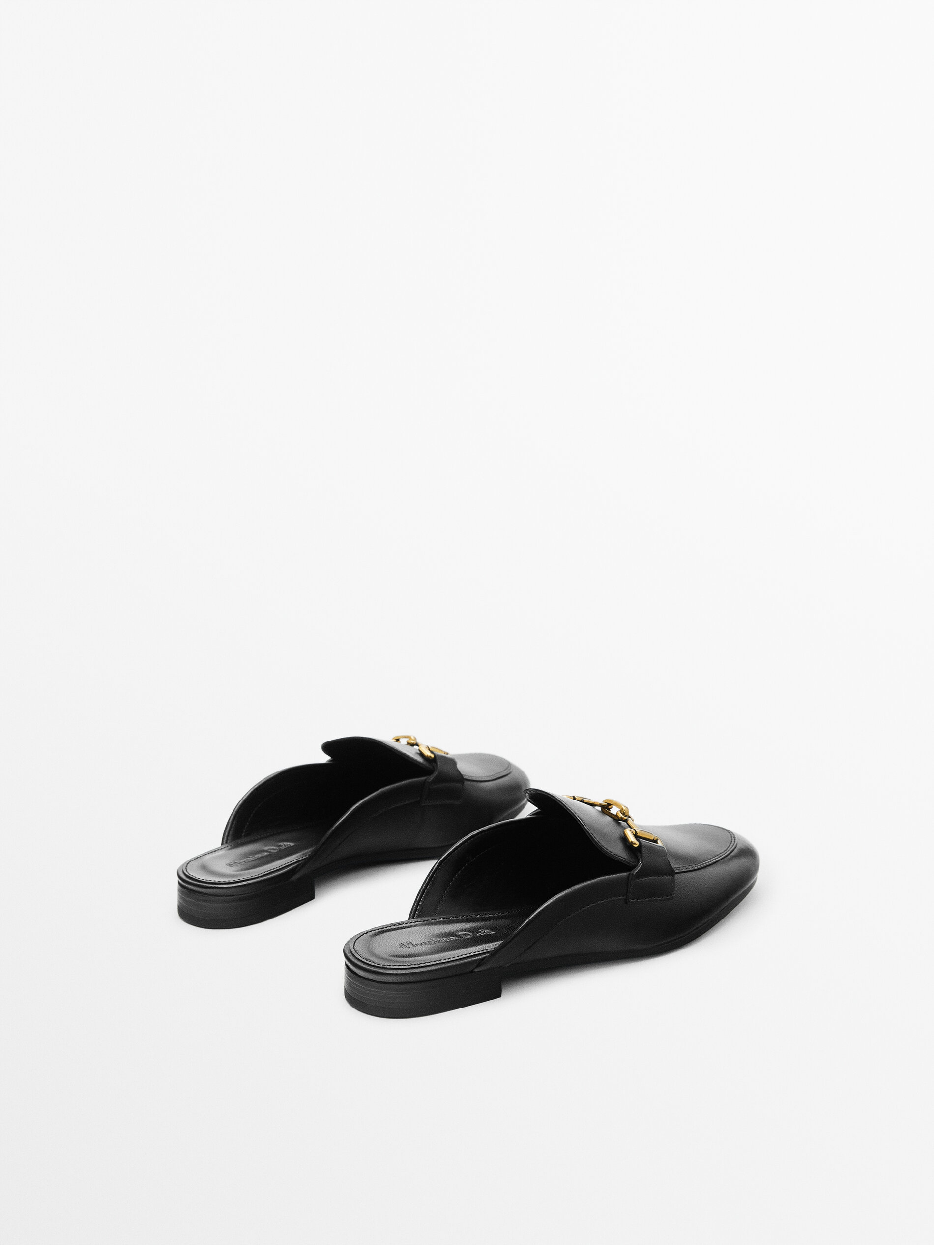 Mocassim sem calcanhar em couro - PRETO