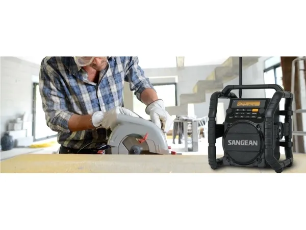 U5 DBT black Ultra Rugged Digital Tuning Receiver