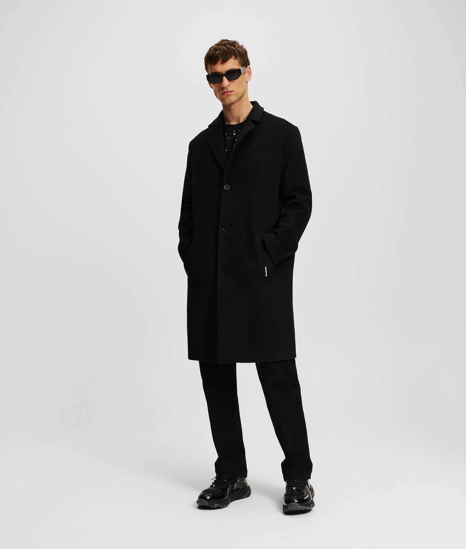 MANTEAU EN LAINE CLASSIQUE