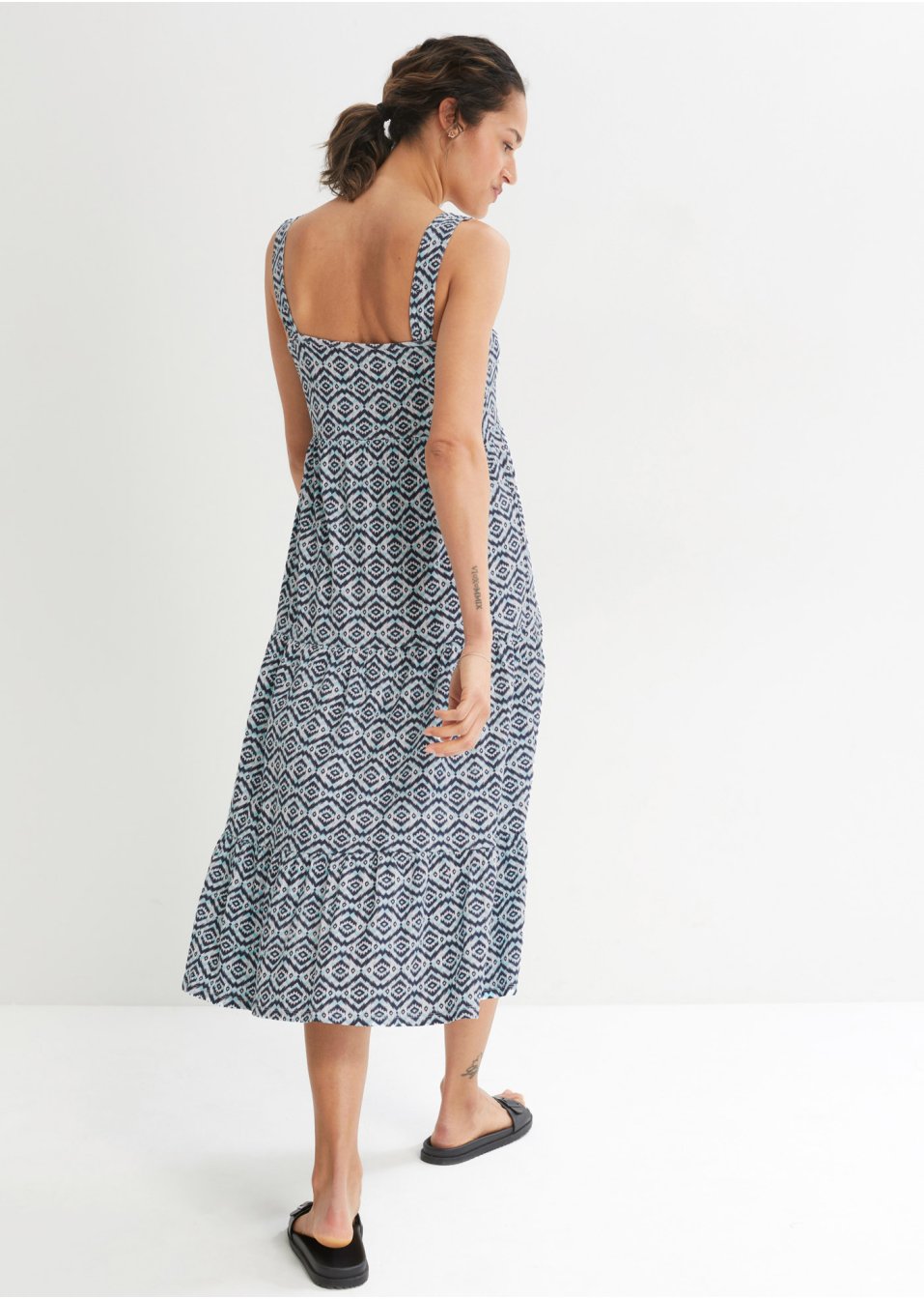 Robe midi en coton avec volants