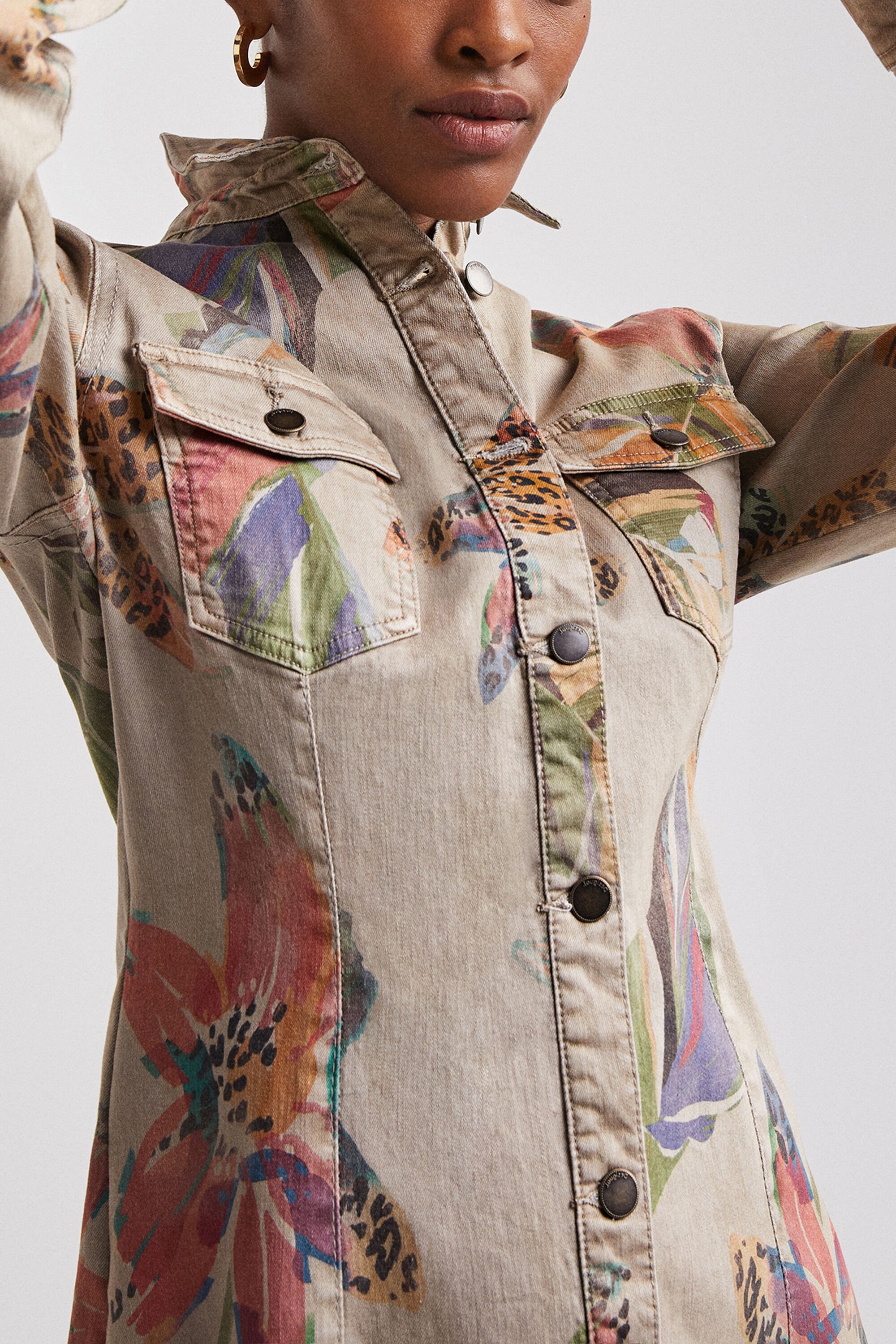 Robe chemise élastiquée camoflower
