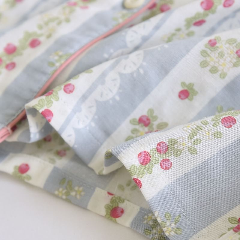 Somnus - Pyjamaset: Top met lange mouwen, reverskraag, bloemenprint en knoopjes + broek