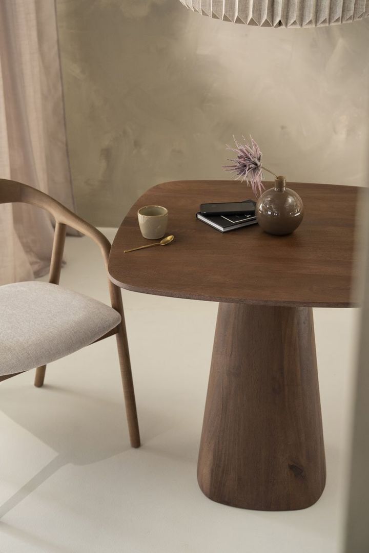 Eettafel Aron Lichtbruin van Eleonora