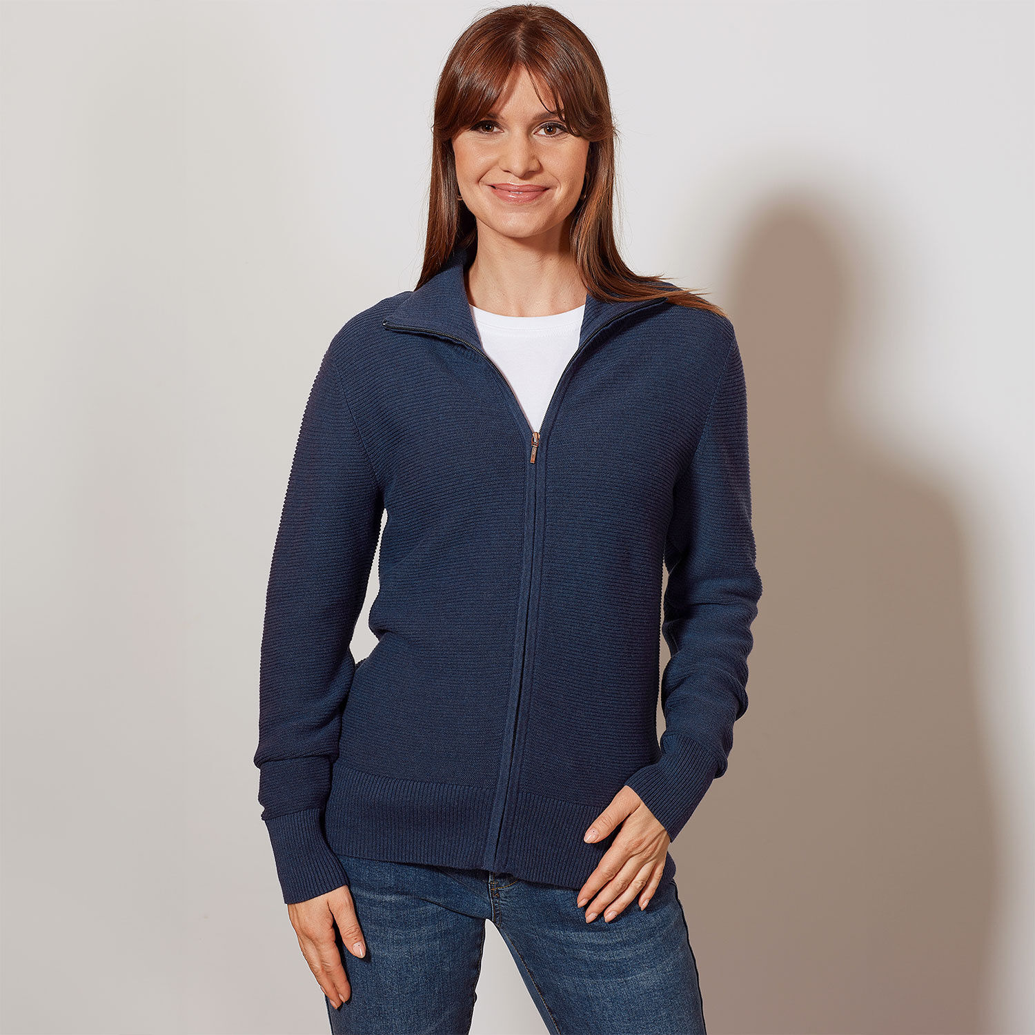 Strickjacke in Rippenstruktur von Beverly