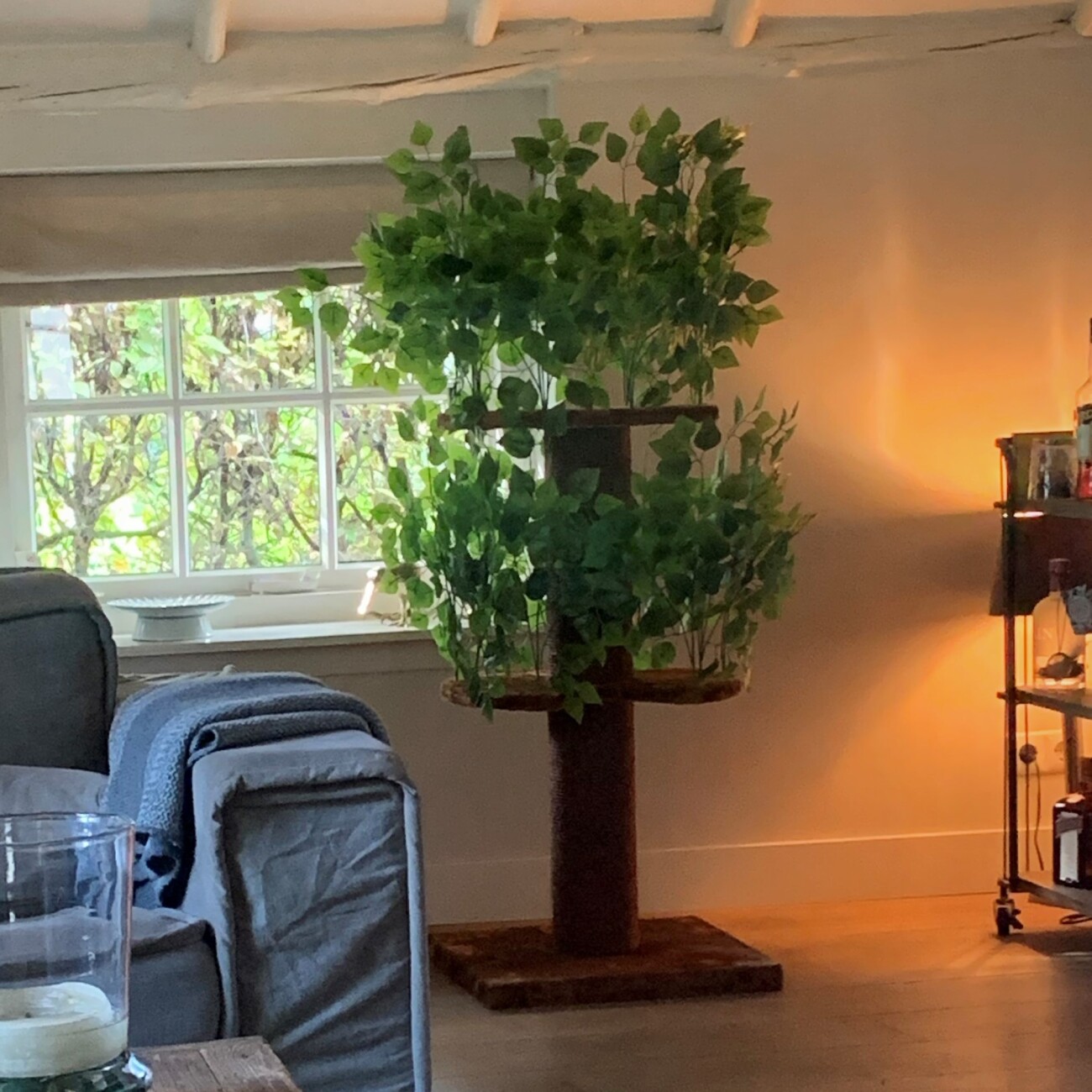 RHR Quality Kratzbaum Design Natural Leaves