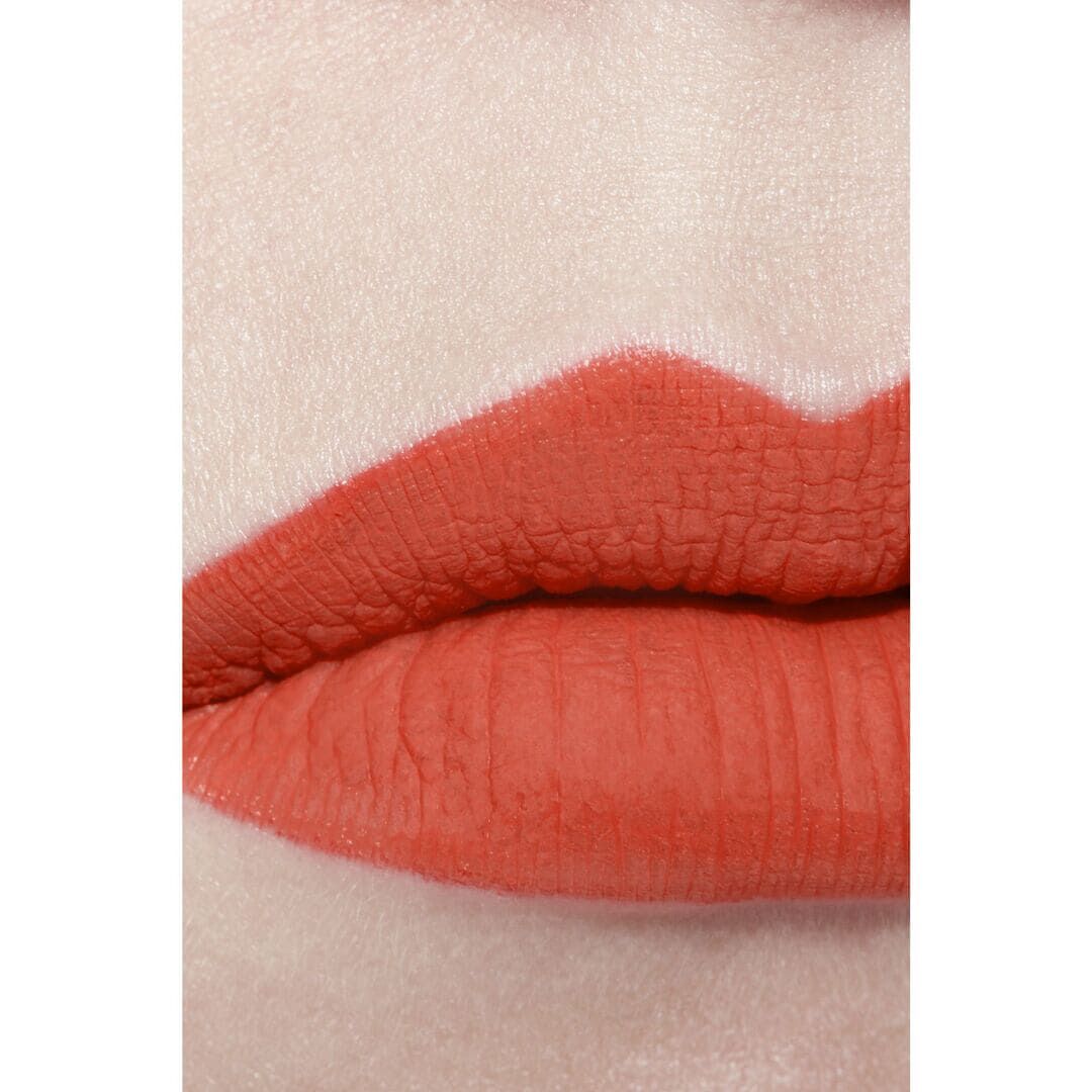 CHANEL ROUGE ALLURE LIQUID VELVET BATOM LÍQUIDO MATE INTENSO DE LONGA DURAÇÃO