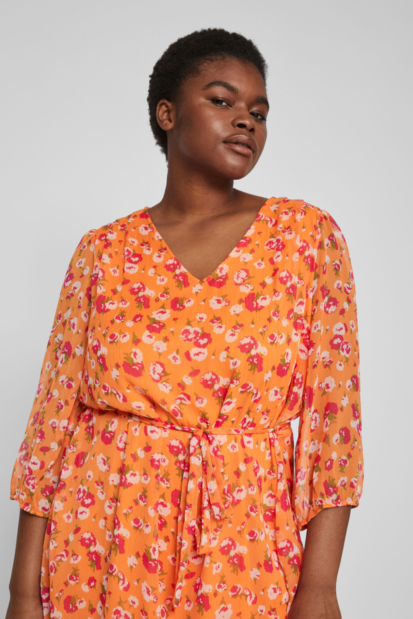 Vestido curto de chiffon Evoked by Vila - Rosa