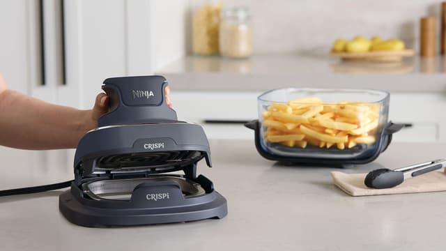 Ninja Crispi airfryer FN101EUGY (cyberspace blue)