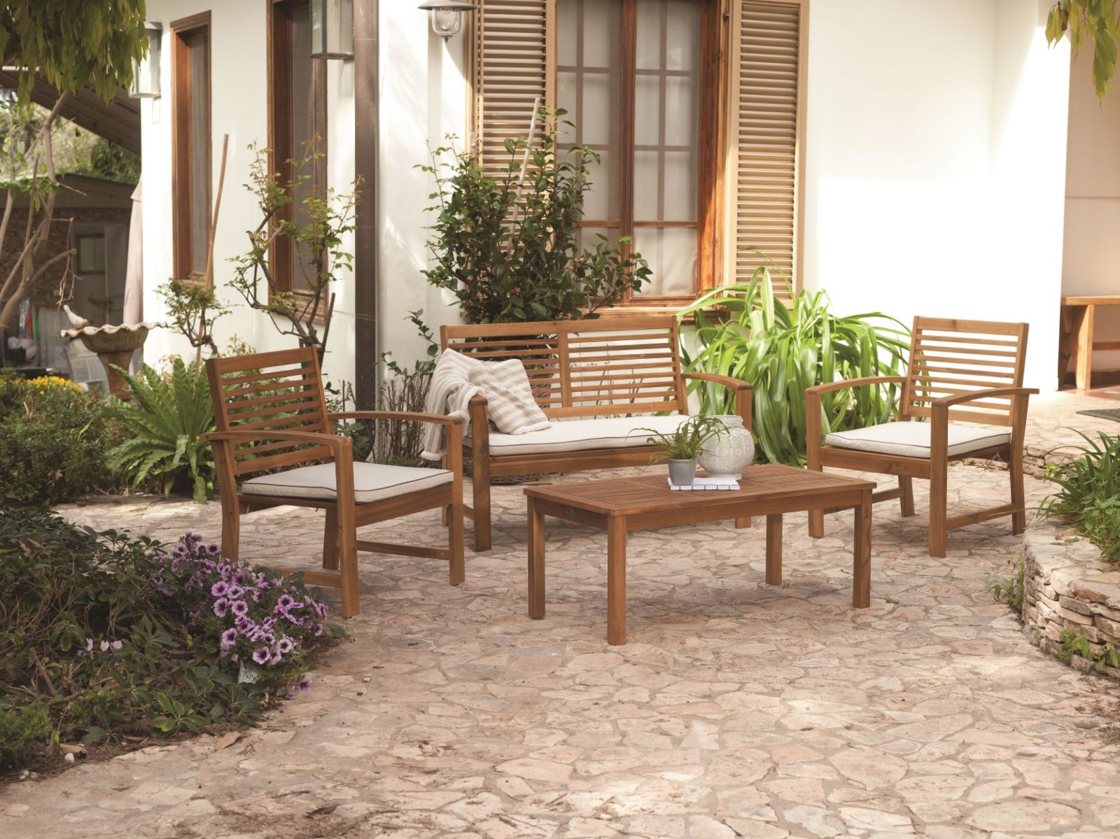 4-teiliges Lounge-Set - Massivholz - mit Polster