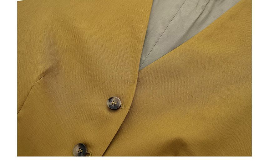SugaYuja - V-hals effen knoopjesvest / hoge taille midi A-lijn rok / set