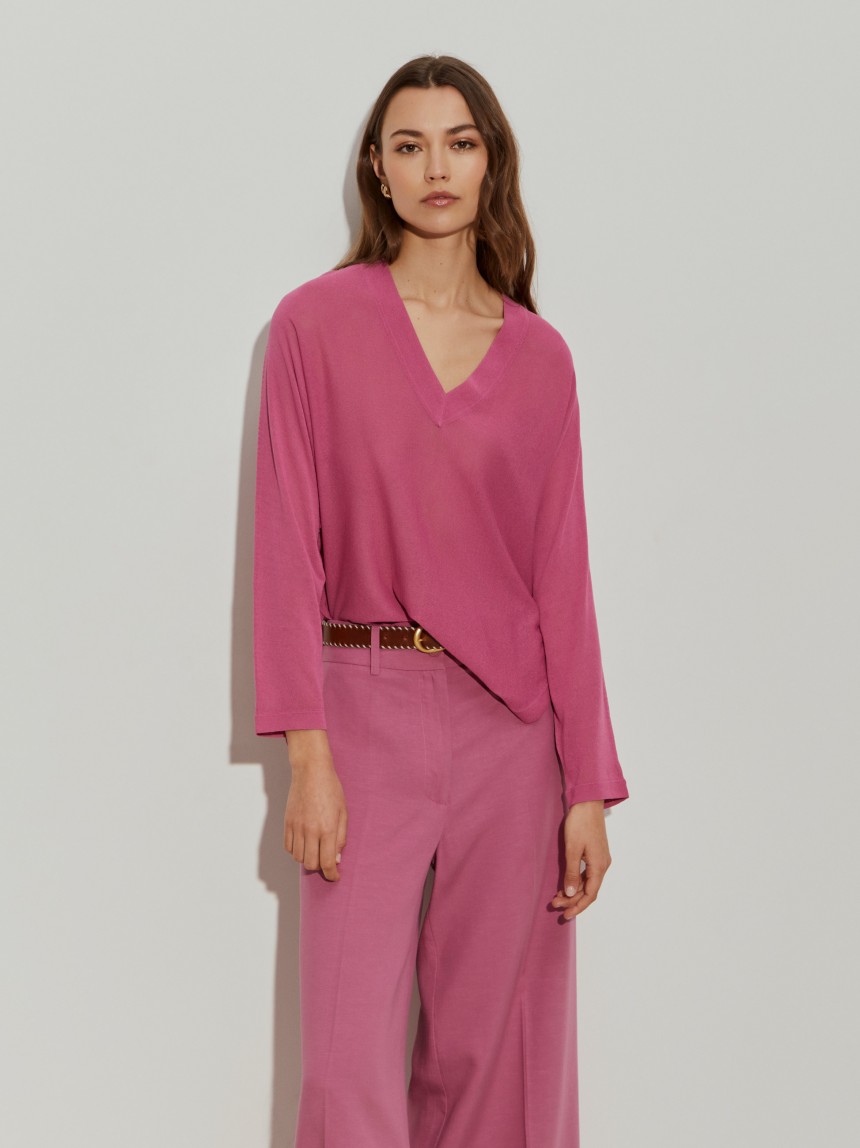 Camisola assimétrica decote em V