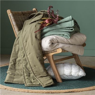Housse coussin imitation fourrure à relief