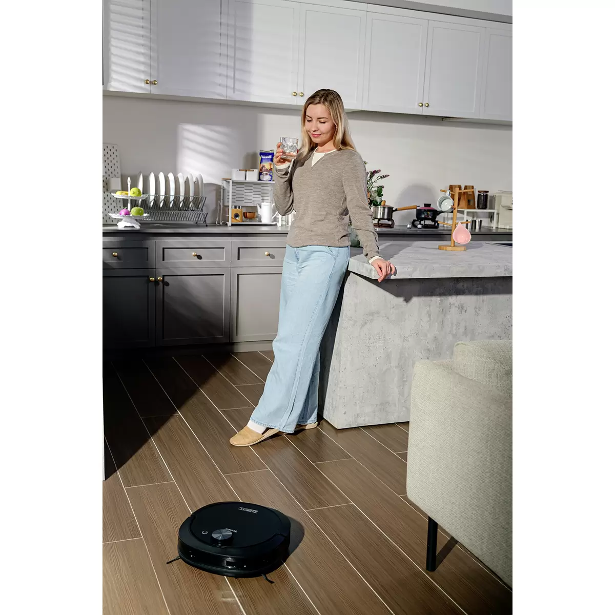 Robotersauger mit Absaugstation T-Bot Max 12000 Schwarz