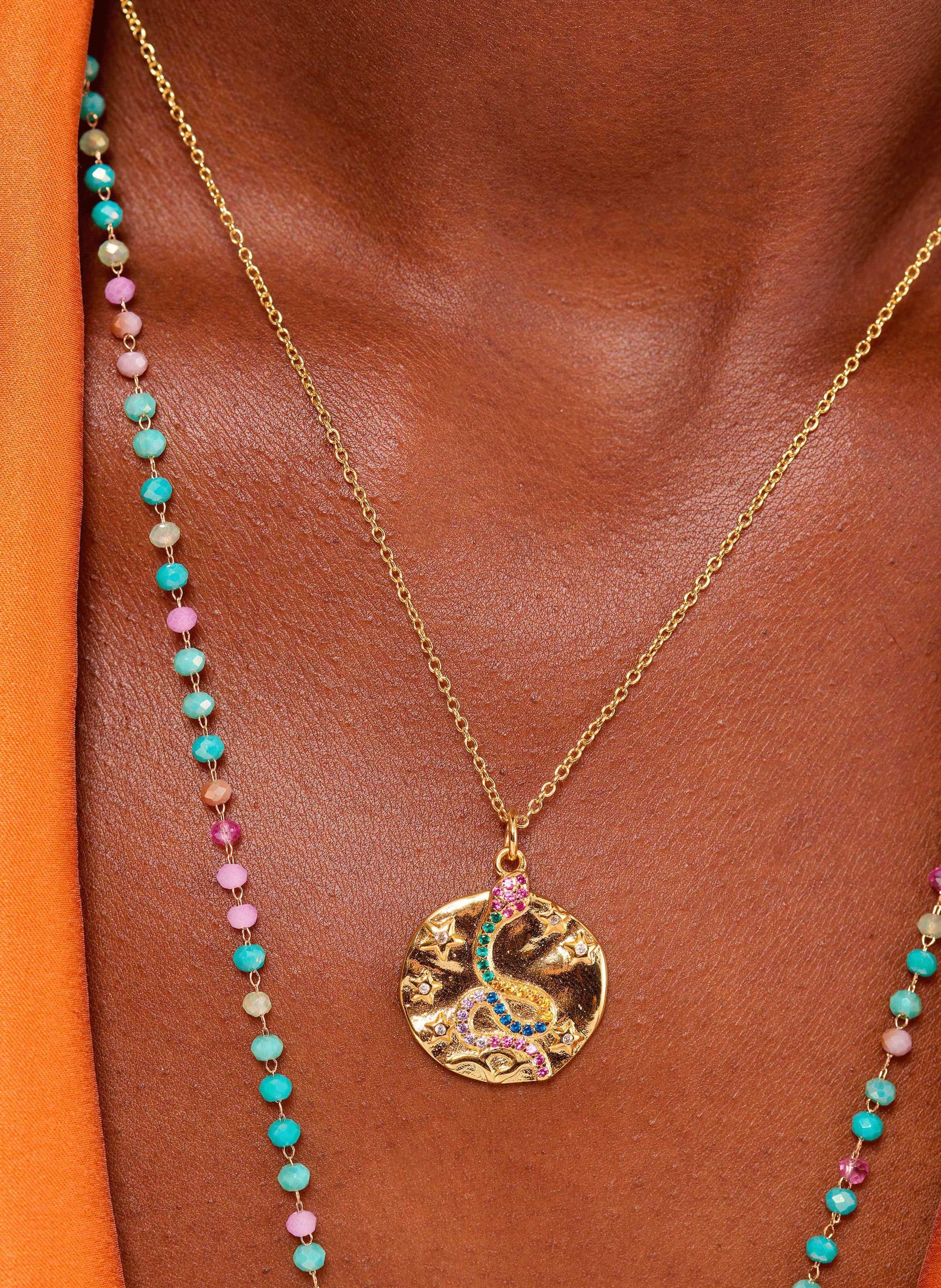 ZHELDA - Collier chaîne avec pendentif en laiton | Multicolore