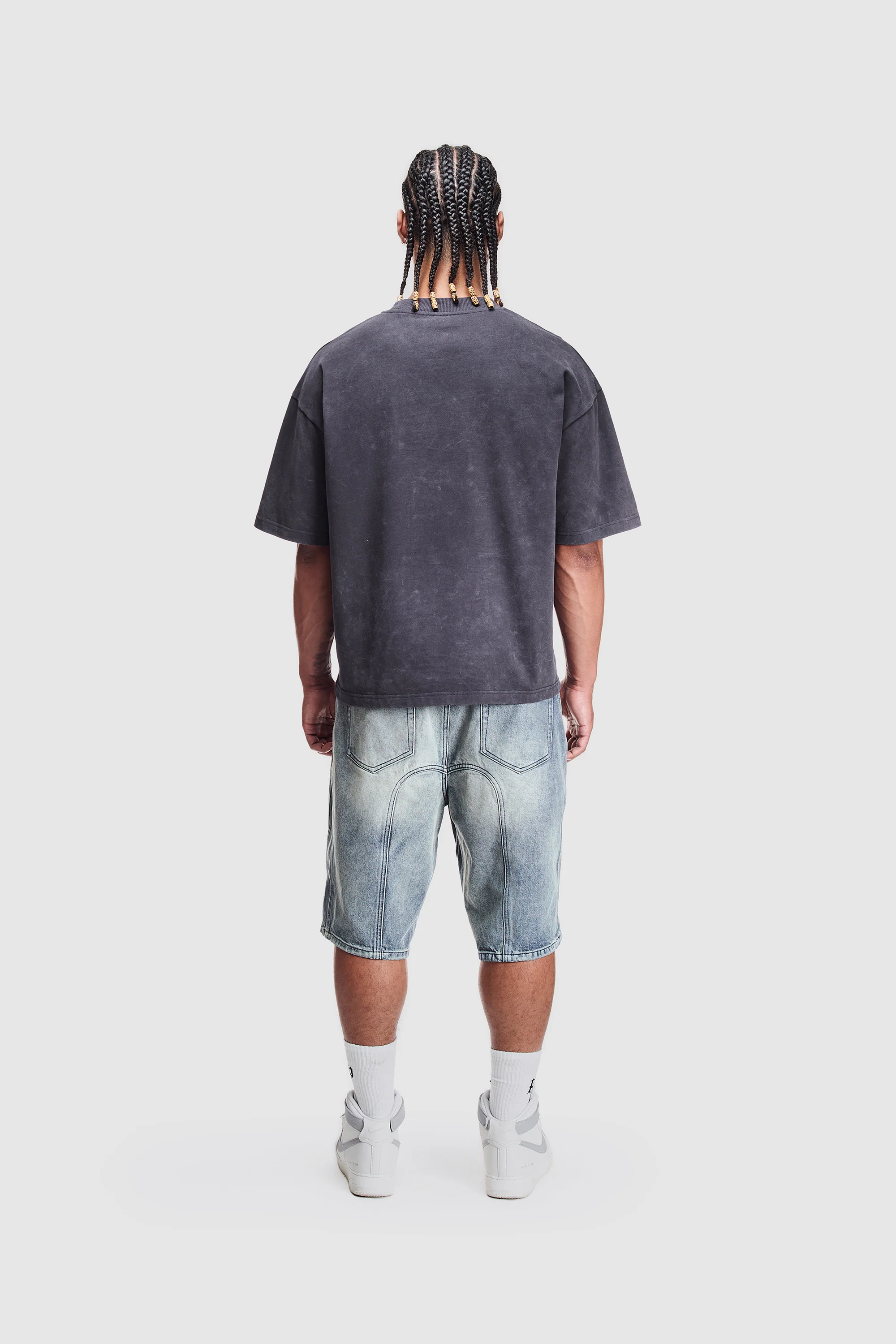 Chest Globe Tee