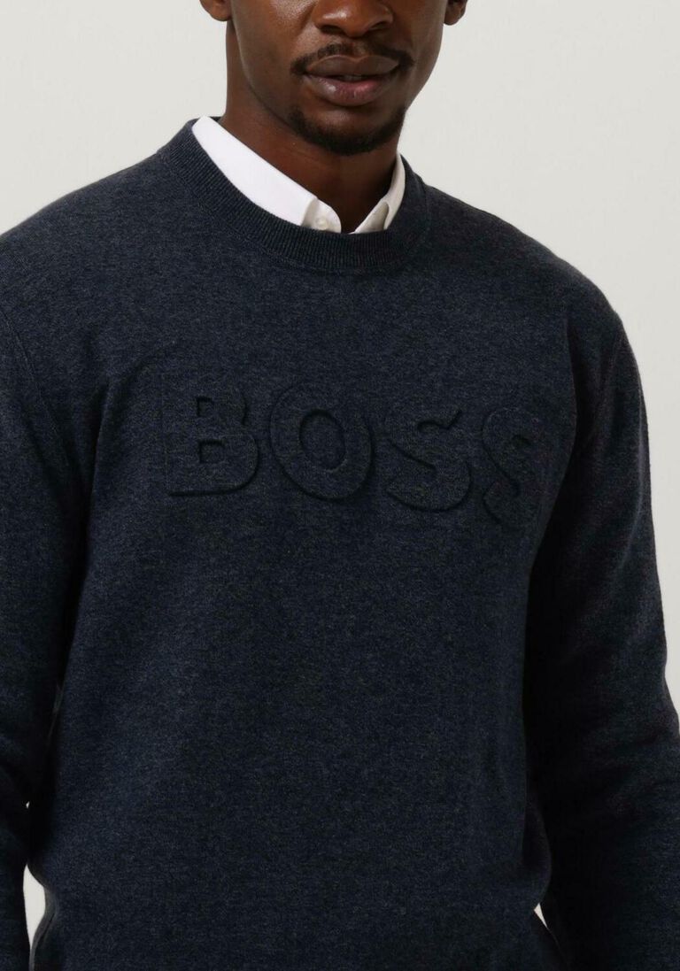 BOSS donkerblauwe boss trui foccus