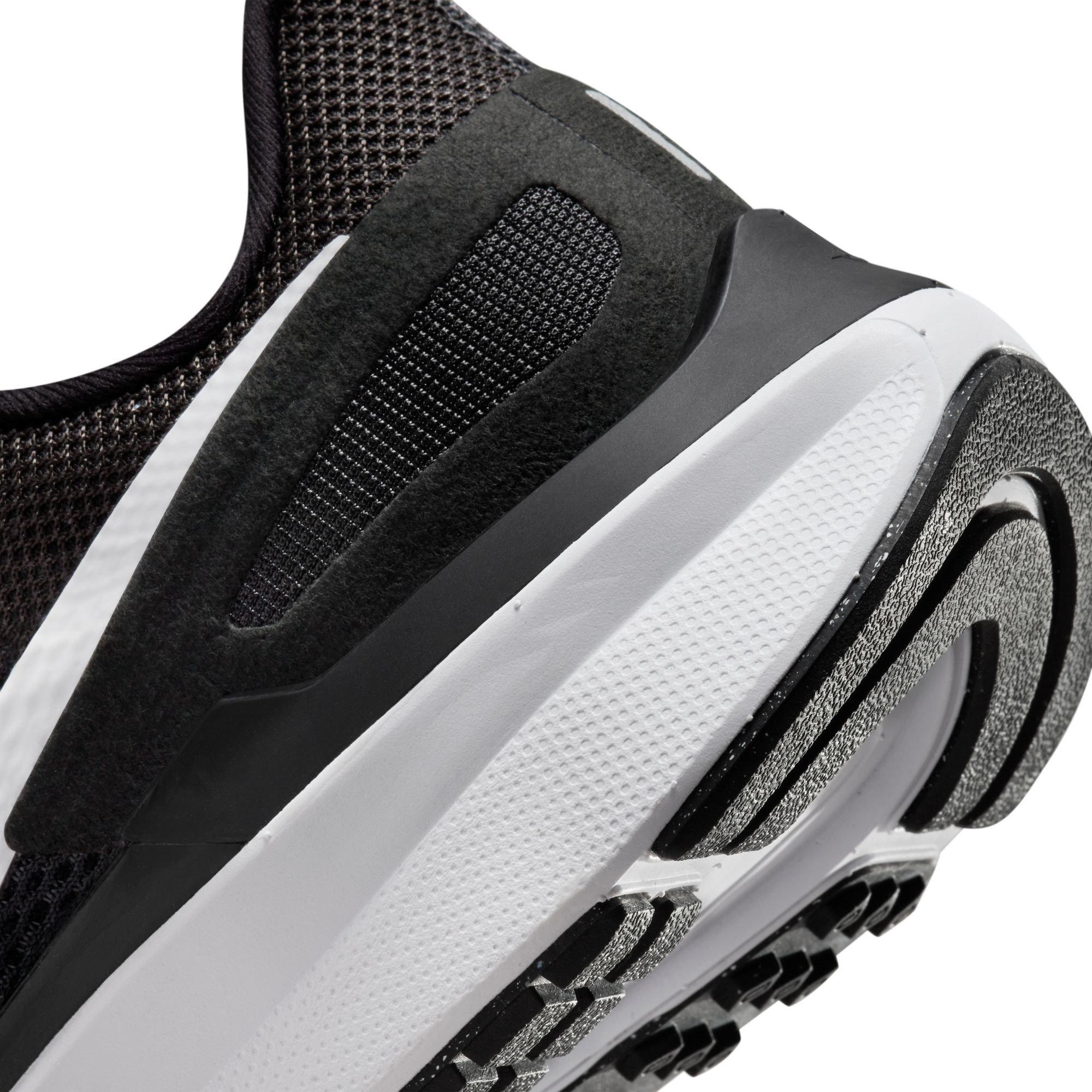 Nike Air Zoom Structure 25 Road Running Shoes Womens