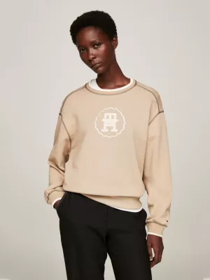 Moletom moderno com gola redonda e detalhes contrastantes