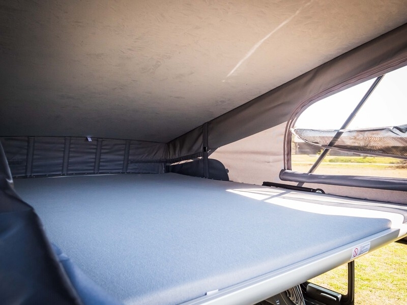 Schlafdachbett Luxus für Easy Fit VW T6/T5 kurzer Radstand - Schlafdach vorne hoch