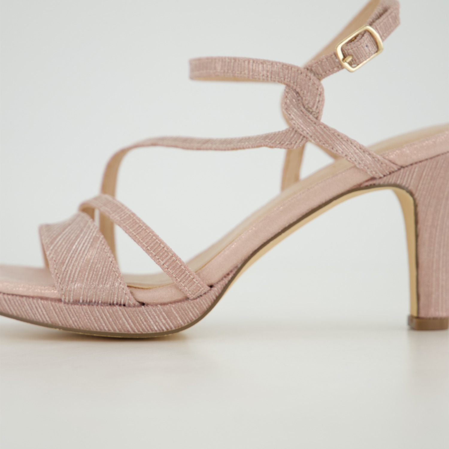 Menbur Sandalen