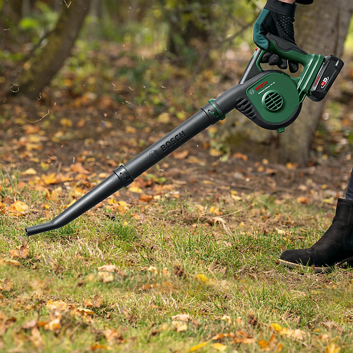 Souffleur sans fil Universal Leaf Blower 18V-130 sans batterie Bosch